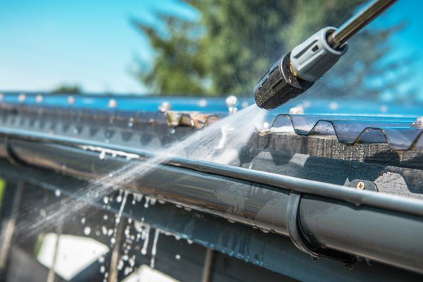 Cost of Gutter Pressure Washing in Issaquah