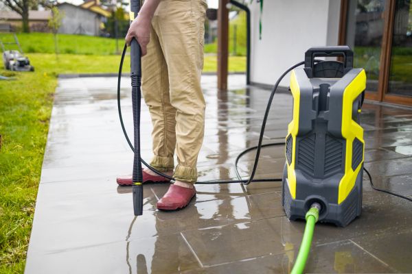 Cost of Porch Pressure Washing in Issaquah