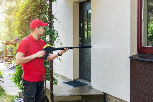 Building Exterior Cleaning Service