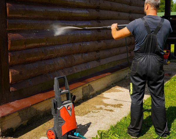 Cost of Log Home Pressure Washing in Issaquah