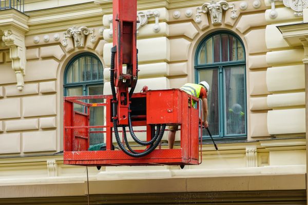 Cost of Building Power Washing in Issaquah