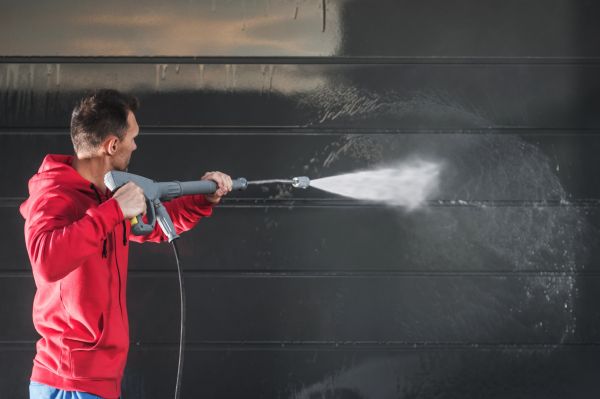Cost of Townhouse Pressure Washing in Issaquah