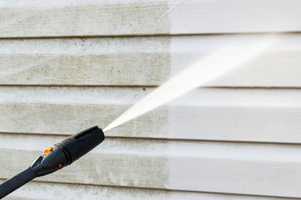 Cost of Siding Pressure Cleaning in Issaquah