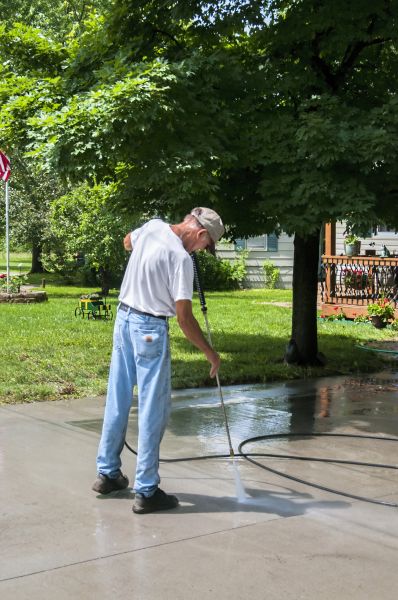 Cost of Driveway Concrete Cleaning in Issaquah