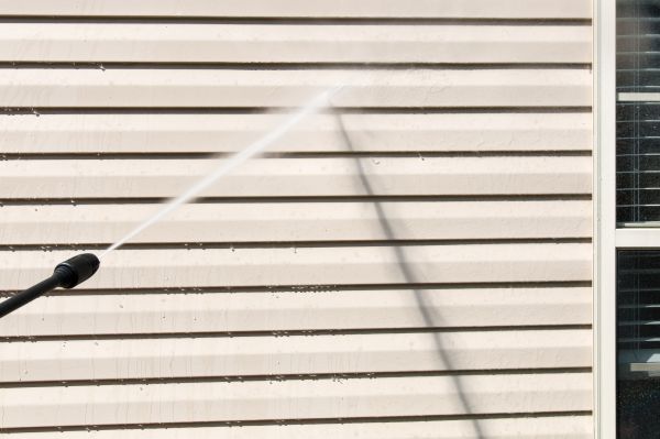 Cost of Apartment Power Washing in Issaquah